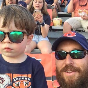 Meet your Posher, Adam